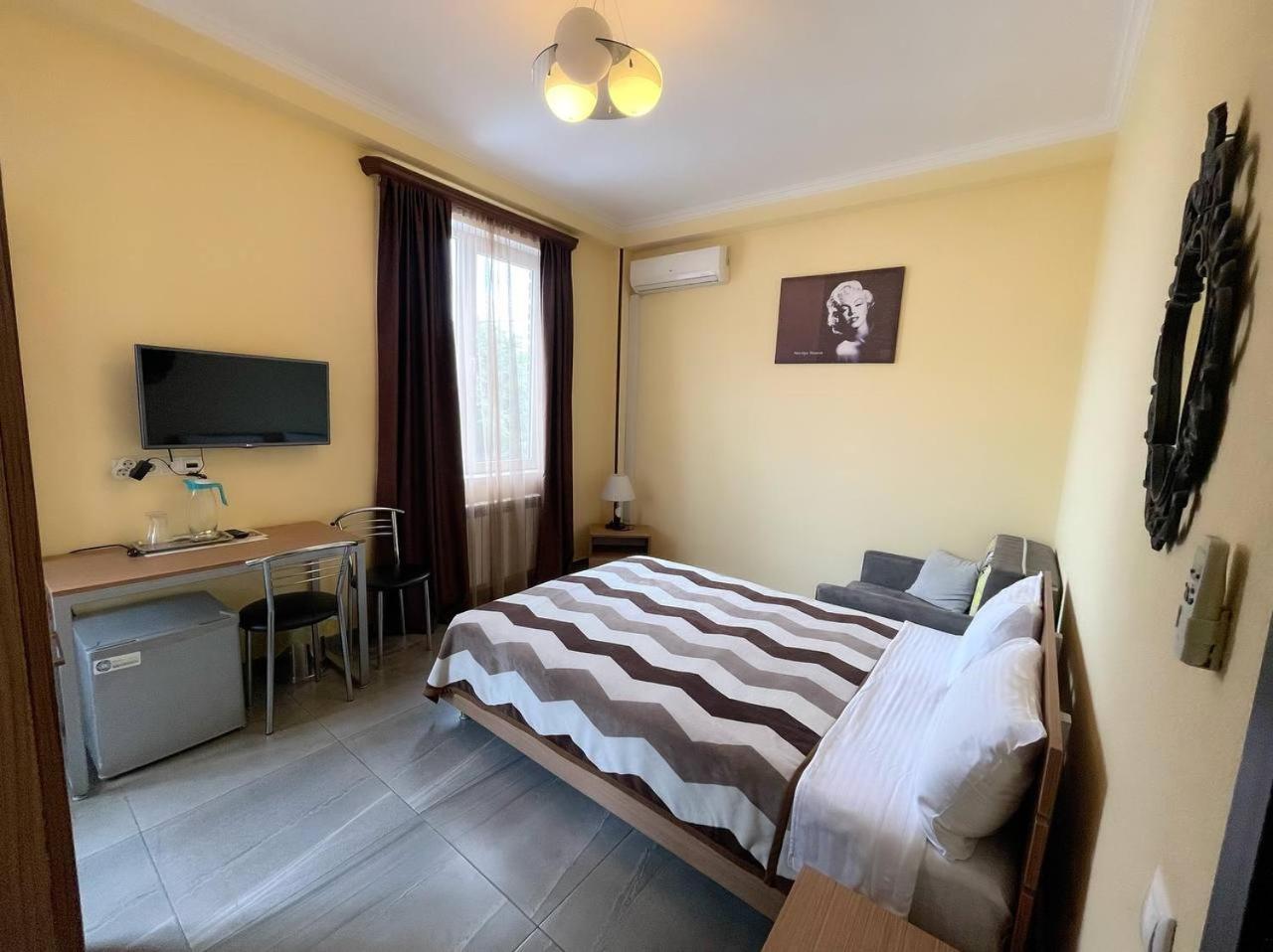 Gs Hotel Tbilisi Room photo